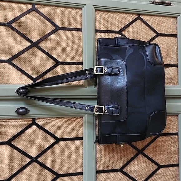 Black Coach Bag - Picture 2 of 9